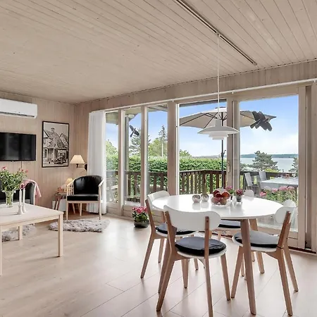 Semesterbostad Two-bedroom In
